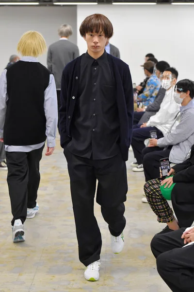 Look 34